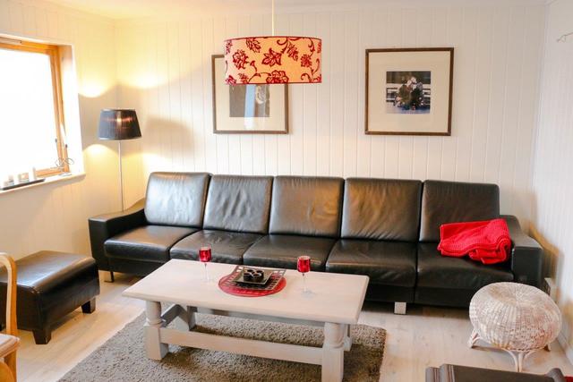 /pictures/Rotsund/Rotsund Seafishing-Living room big appart.jpg